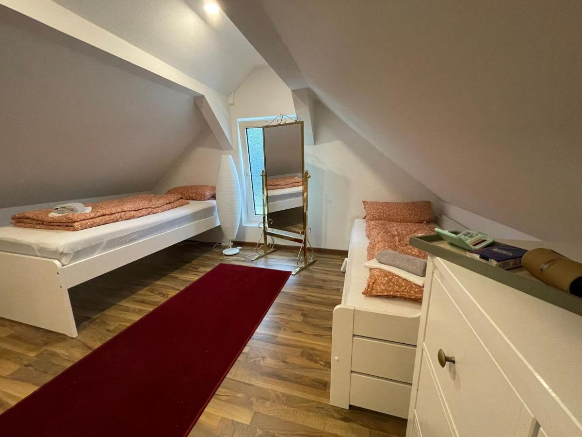 7-24 Self-Check-In - 120Qm - 5 Rooms - 2 Bathrooms - Kitchen - Free Parking - Yihapartment Ανόβερο Εξωτερικό φωτογραφία